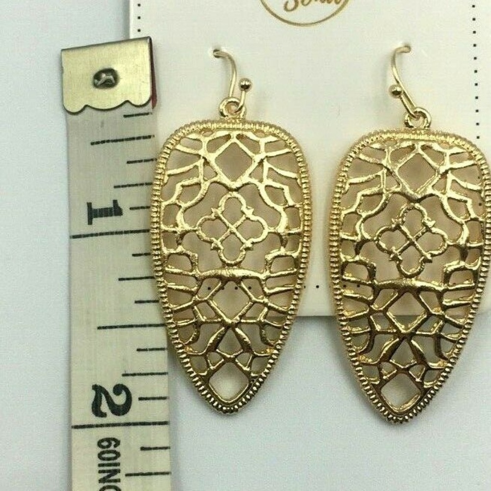 Atelier Sona Woman's Earrings Arrow Shape Gold - Picture 4 of 4